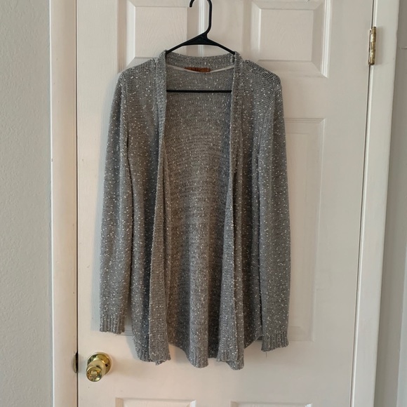 White and Grey Cardigan - Picture 3 of 6